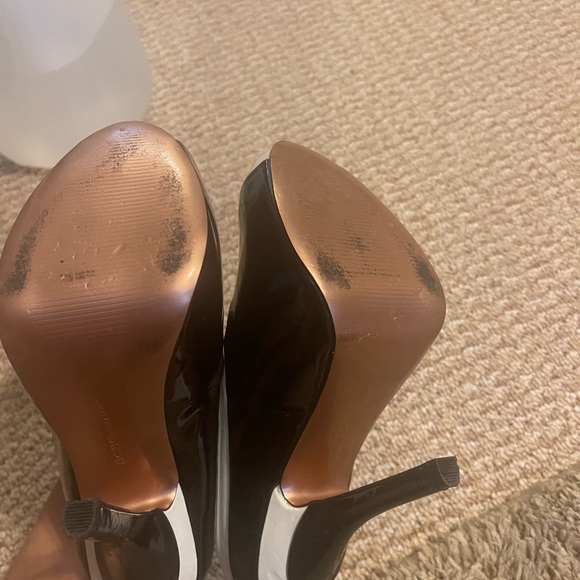 BCBGeneration Colorblock Peep Toe Heels - Picture 8 of 11